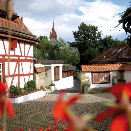 Hotel Hof 19 - Nuernberg Nord Heroldsberg Bagian luar foto