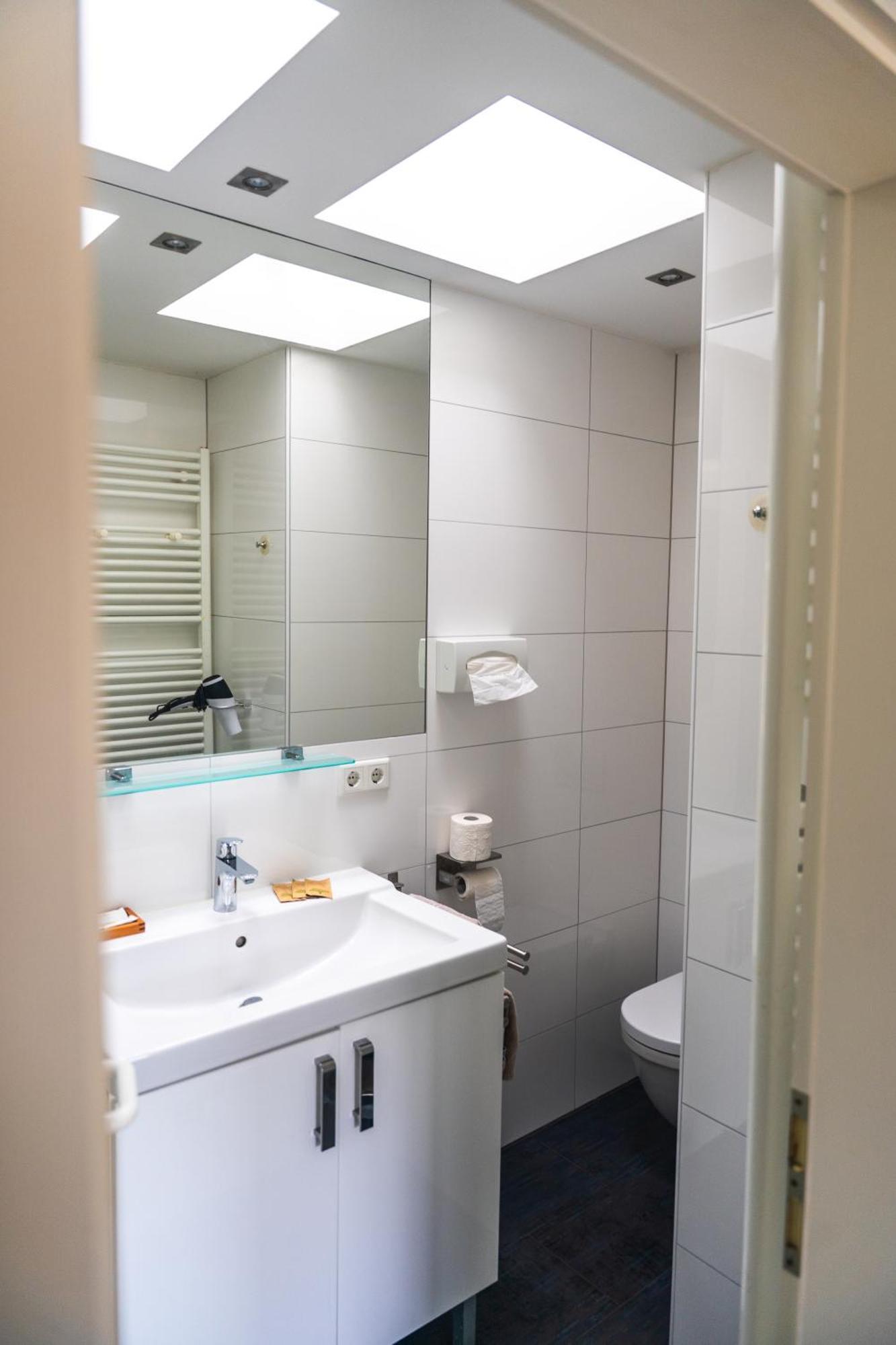 Hotel Hof 19 - Nuernberg Nord Heroldsberg Bagian luar foto