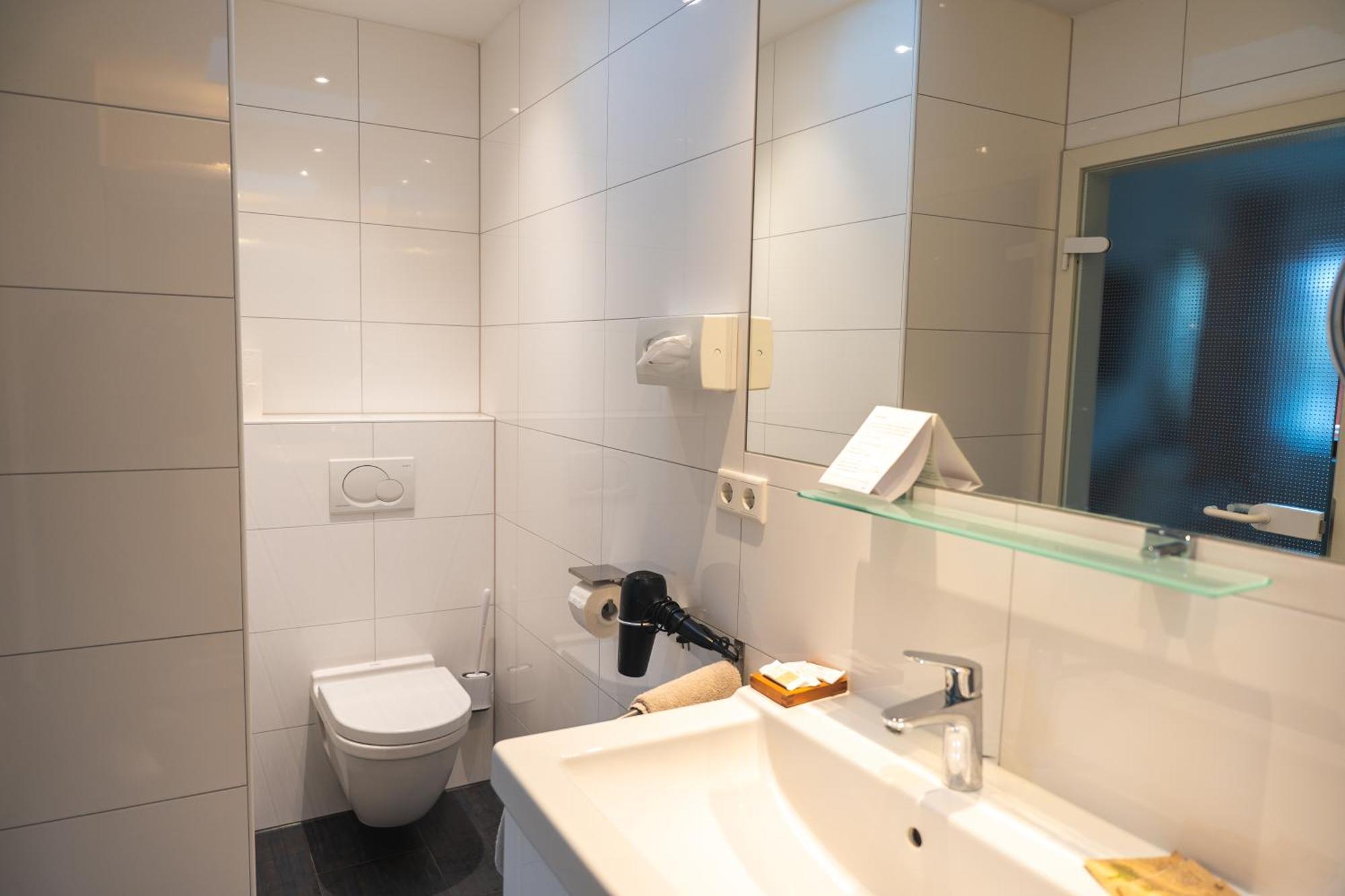 Hotel Hof 19 - Nuernberg Nord Heroldsberg Bagian luar foto